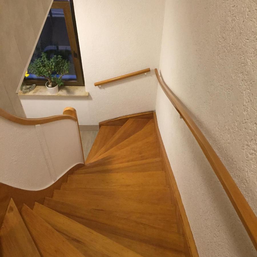 Unter Dem Dach Mit Parkplatz Apartment Bremen Exterior photo