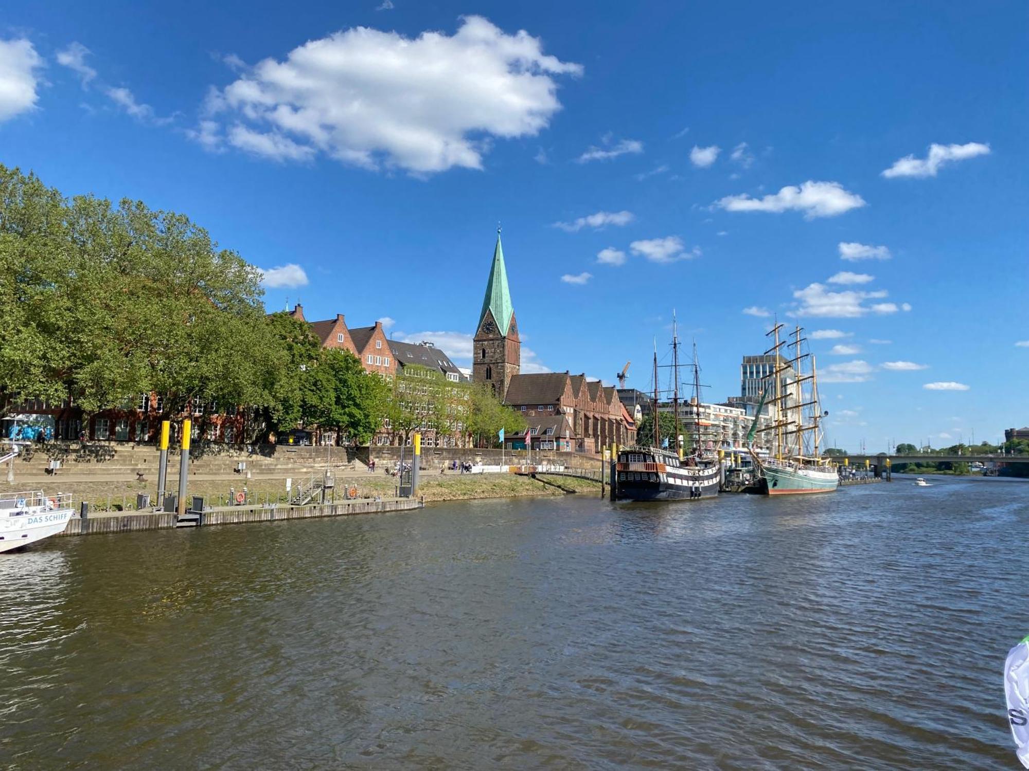 Unter Dem Dach Mit Parkplatz Apartment Bremen Exterior photo