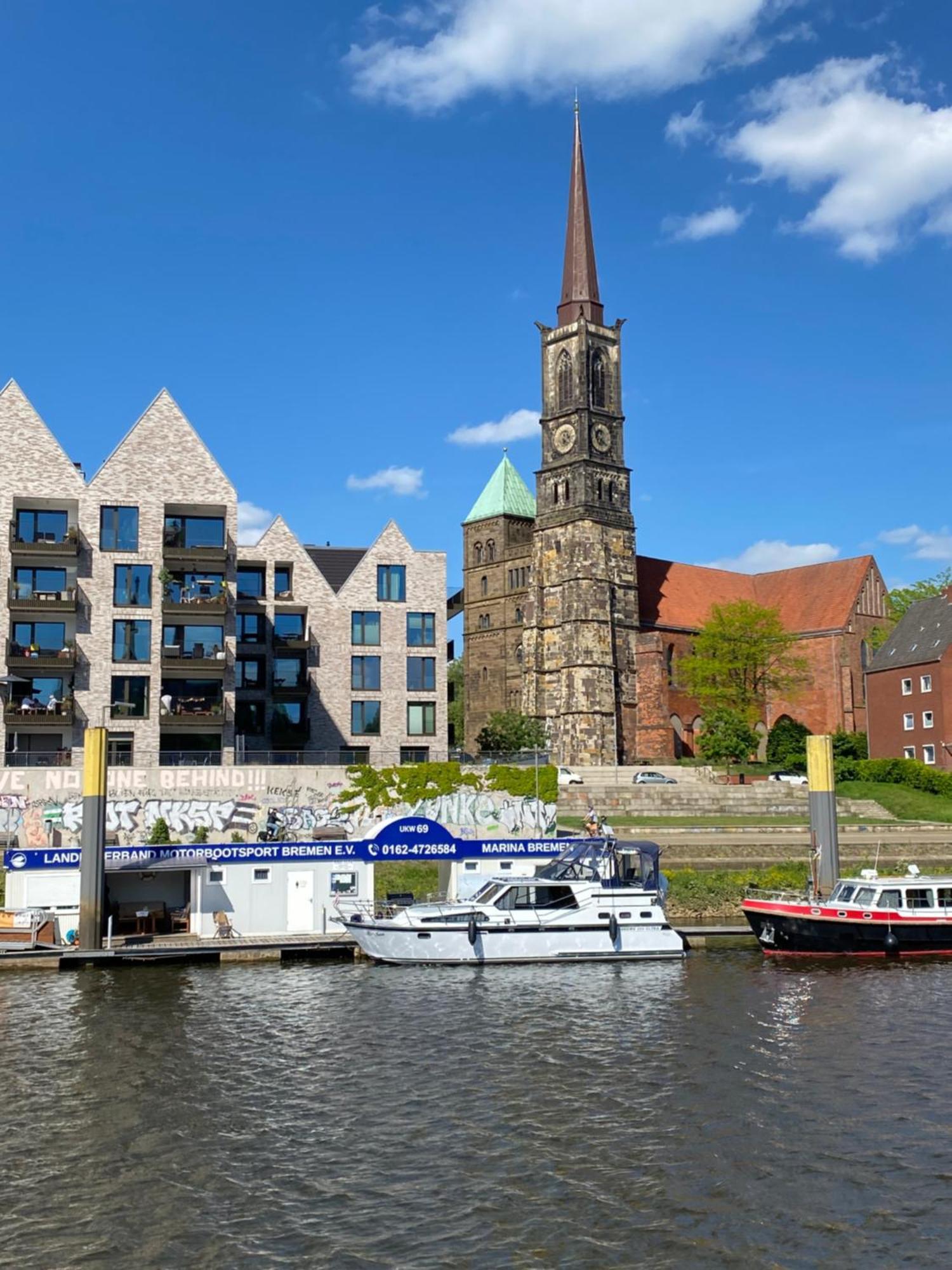 Unter Dem Dach Mit Parkplatz Apartment Bremen Exterior photo