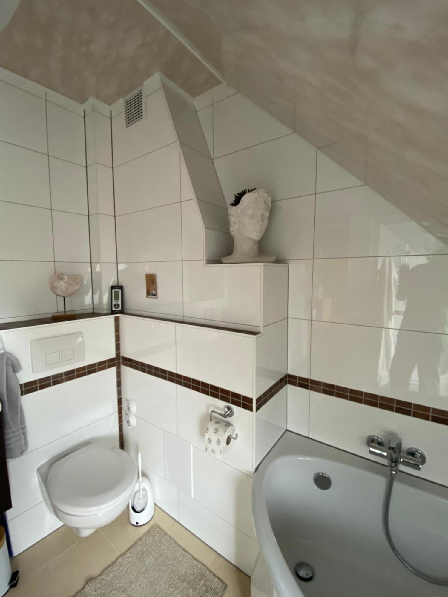 Unter Dem Dach Mit Parkplatz Apartment Bremen Exterior photo